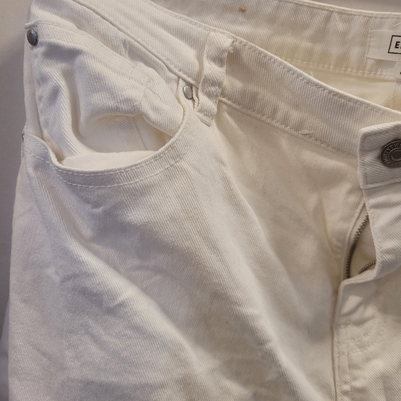 White Jeans - Picture 3 of 8